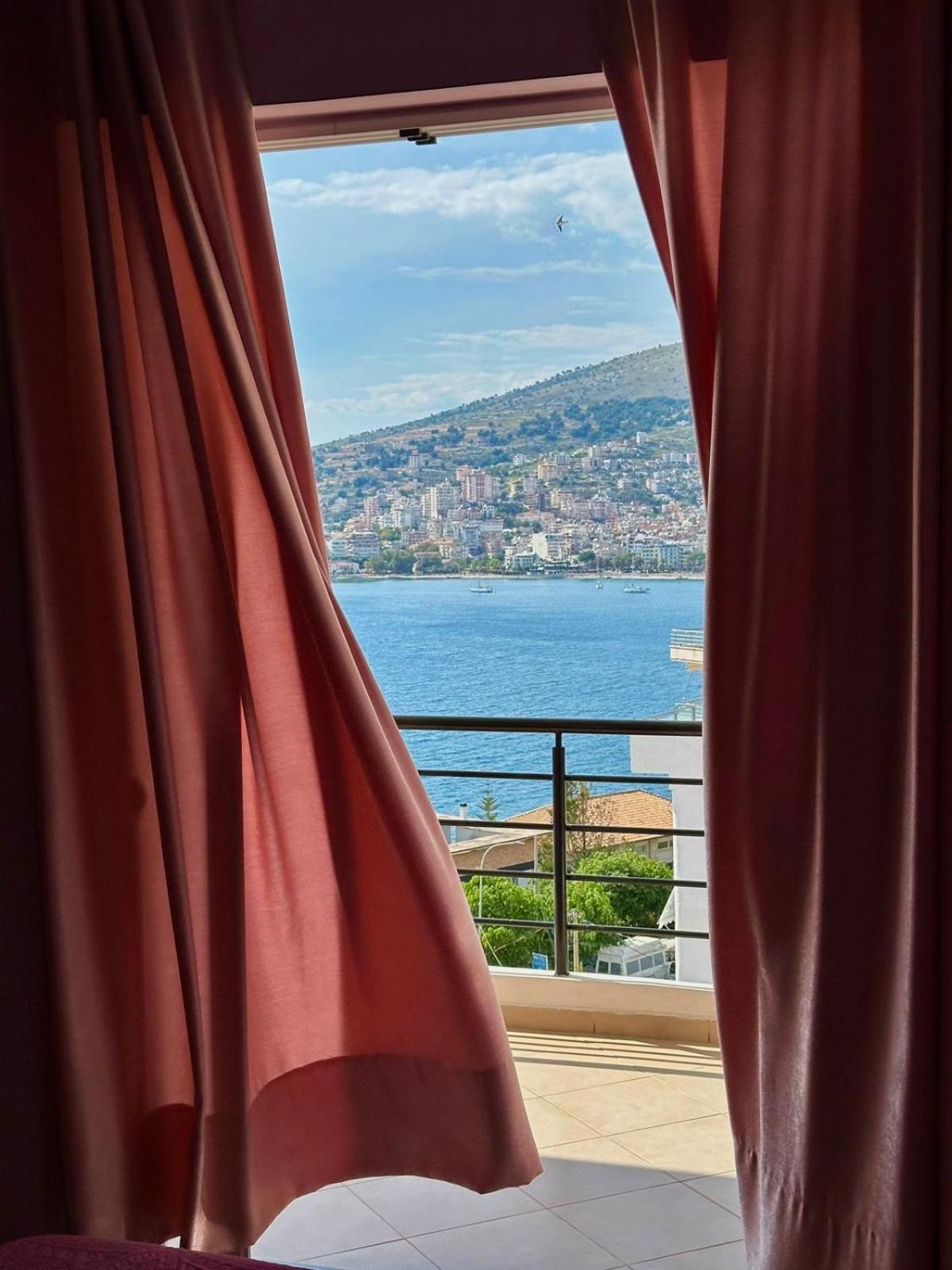 Esmeralda Apartaments Sarandë Buitenkant foto