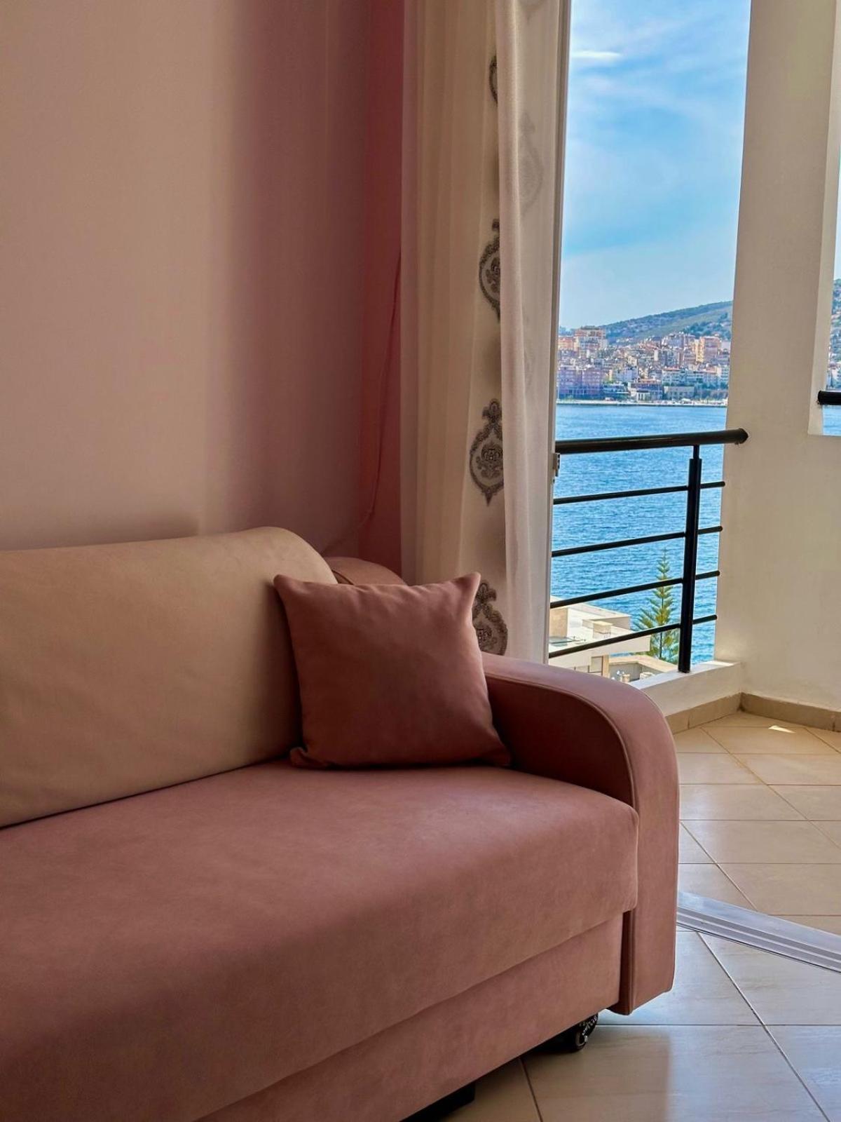 Esmeralda Apartaments Sarandë Buitenkant foto