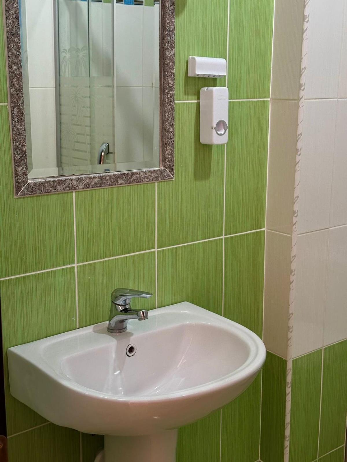 Esmeralda Apartaments Sarandë Buitenkant foto